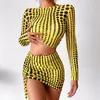 Y-L Herbst Dot Print Zwei Stück Sets Frauen Sexy Mesh O Neck Langarm Tops und Raffen Asymmetrische Bodycon Röcke 220221