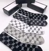 Designers Womens billiga strumpor set för män Fem par Luxe Sports Winter Mesh Letter Printed Sock med Box333H