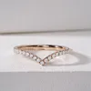 Pierścienie 100 925 Sterling Silver stworzył Moissanite Anniversary Fashion Simple V kształt kreatywny pierścień dla kobiet drobna biżuteria15452835774971