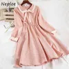 NEPLOE Turn Down Collar Boog Design Lange Jurk Vrouwen Hoge Taille Heup Een lijn Slanke Vestidos Vintage Plaid OL Lange Mouwen Robe Spring 210423