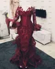 Röd Burgundy Lace Mermaid Prom Klänningar 2022 Real Image Långärmad Applique Ruffles Clound Arabic African Afton Dress Wear