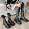 Mulheres longas botas sobre as botas de joelho senhoras moda luxo outono inverno sapatos plataforma moda mulher botas deslizamento na inicialização 211009