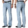 Duże rozkloszowane dżinsy dla mężczyzn Boot Cut spodnie dżinsowe wysokiej talii nogawki luźna elastyczność Casual męskie modne jasnoniebieskie spodnie męskie