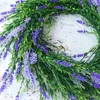 Dekorativa blommor kransar konstgjorda kransdörr dekoration gul lavendel bröllop levererar stora gräs knäböjning