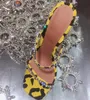 Slippers Crystal Женщины летние роскошные конные сандалии сандалии сексуальные чашки на высоких каблуках квадратные носки для вечеринки обувь женщина 2021