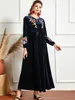 9977ファッション大型長袖アラブ女性の刺繍カジュアルゴールデンベルベットスイング秋と冬のドレス