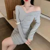 Mode Frühling Koreanische Sexy V-ausschnitt Hohe Taille Hüfte Kurzes Kleid Plissee Mantel Bodycon Kleider für Frauen Robe Femme 12708 210521