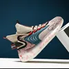 Bahar Iyi Gelgit Sürüm Spor Koşu Ayakkabısı Kadın Erkek Uçan Dokuma Nefes Runner Siyah Yumuşak Alt SaçlarLip