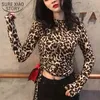 Moda Leopard Print Magliette Primavera Sexy Mezza Collo Alto Che Basa Camicia Slim Lady Coulisse Donna T-Shirt 13006 210415