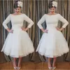 Plus Size Short Wedding Dresses Vintage Style Scoop Neckline A-Line 3/4 Long Sleeve Tea Length Lace Bridal Gowns Vestidos De Noiva