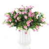 Cor-de-rosa Rosa vermelha mini plantas artificiais flores plásticas outdoor folhas verde decoração de queda flores falsificadas decoração de casamento para casa y0630