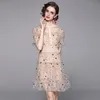 Moda Tasarımcısı Yaz Elbise Kadın Flare Kollu Patchwork Nakış Örgü A Hattı Zarif Mini ES 210506