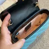 2021 Frauen -Designer Handtaschen Taschen Casual Umhängetasche Messenger Geldbörsen Quadratkette einfache Buchstaben Lady Geldbeutel Handtaschen Brieftaschen Haspack Rucksack Totes Cross Body