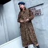 Женские траншеи Coats 2022 Spring Streetwear Leopard Cordury Long Hover Женщины свободно плюс размер Женская осенняя абонважная крышка FY68 FY68