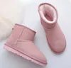 التصميم الكلاسيكي AUS U5281 Baby Boys Girls Kids Snow Boots Cowskin Sheepskin يحافظ على أحذية دافئة عيد ميلاد هدايا عيد الميلاد