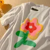 T-shirt feminina 2022 Verão estilo coreano solto tamanho grande flor bordou harajuku kawaii menina top top roupas elegantes