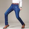 Irmão wang homens moda negócios jeans estilo clássico estiramento casual slim jean calças macho marca denim calças preta azul 211008