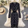YuooMuoo 2020 Neue Herbst Winter Frauen Gestrickte Kleid Marke Design Oansatz Tasten Bodycon Pullover Kleid Elegante Dame Büro Kleid X0521