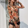 Hoher Nacken langhältiger Blumen -T -Shirts Frauen Frühling Sommermodie Streetwear Ladies Slim Fit Print Tees 210510