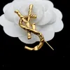 Bamboe Textuur Broche Designer Brief Broche Pins Luxe L Mode Hoge Kwaliteit Sieraden Vrouwen Mannen Unisex Gouden Broches D2110264HL