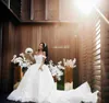 Gorgeous Off The Shoulder Ball Gown Wedding Dresses Flora Lace Appliques Court Train Bridal Gowns Custom Made Saudi Arabic Wedding Vestidos