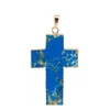 Collana con pendente a croce placcata in oro con pietra monarca naturale Cristianesimo Croce di Gesù Gioielli Reiki religiosi Amuleto curativo Accessorio da appendere all'ingrosso