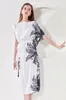 100％シルク女性のドレススラッシュネックラインバットウィングスリーブプリントサッシベルトファッションルーズデザインショートドレス