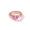 Hip Hop Iced Out Pink Zircon Stone Anelli Charm Love Heart Shape Fedi nuziali per le donne Bling Jewelry Gift