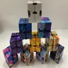 Magic Infinity Cube Creative Galaxy Fitget Leksaker Party Favorit Antistress Office Flip Cubic Puzzle Mini Block Finger Hand Spinners för Vuxen Kids ADHD Decompression