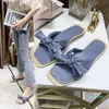 Sandalen en slippers Vrouwelijke 2021 Bow Spring Net Rode ins Tide All-match Flat Casual Beach Shoes