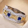 Anneaux de mariage Huitan Vintage magnifique bague femme brillant bleu CZ pierre WifeMother cadeau d'anniversaire grand Antique Anillos2129404