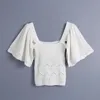 Vuwwyv Branco Elegante Ruffle Knit Crop Top Mulheres Suéteres Primavera Chic High Street Ladies Manga Curta Blusas Elástico 210430
