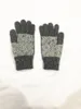 Guanti lavoratori a maglia Designer classico Autunno Solido Colore Europeo e Americano Lettera Coppia Mittens Guanti Inverno Moda Inverno Five Finger Glove 985 * 5