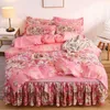 4PC / set Bed kjol +2 örngott + Duvet Cover Polyester Sheet för bröllop Housewarming Gift med elastiskt band 210706