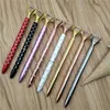 2021 22 Färg Luxury Big Crystal Diamond BallPoint Pennor Fashion School Office Supplies Ny Design Big Gem Metal Ball Pen Studentgåva