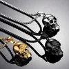 Crâne exagéré en acier inoxydable Pendentif chaîne mâle rétro punk style accessoire collier cadeau créatif pour hommes et garçons colliers