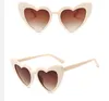 Hurtownie Serce Okulary Kobiet Marka Projektant Miłość Styl Czerwony Różowy Feamle Vintage Serce Okulary Śliczne Seksowne Odcienie Dla Kobiet Mieszani środki
