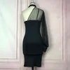 Kvinnor Balck Perspektiv Stor storlek Mesh Knä-längd Klänning Strapless One Shoulder Loose Fashion Tide Sommar 7d0019 210421