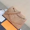 2021 Moda Borse a tracolla Designer Donna Pelle di pecora Borsa a tracolla Hardware Fibbia Catena Portafoglio a conchiglia Sei colori