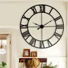 80 Cm Moderne 3D Grand Rétro Noir Fer Art Creux Horloge Murale Chiffres Romains Décor À La Maison Grand sur le 210414