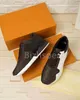 Run Away Sneaker Brown White Technical Women Luxurys Mens Casual Shoes Runner Trainer Sneakers