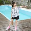 カジュアルなスタイルの10代の夏の子供のスーツ6 8 10 12 14 210528の女の子の服のドットTシャツ+スカートの服