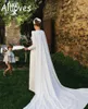 2022 Skromna Płaszcza Suknia Ślubna z Cape Elegancka Satin Proste Boho Ogród Suknie Ślubne Klejnot Neck Długie Rękawy Małżeństwo Dress Rates De Mariée CL0070