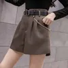 Mode vrouwen shorts herfst effen losse hoge taille brede been bodem casual zak short met ketting 11367 210506