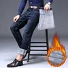 Winter Herren Fleece Schwarz Blau Jeans Business Casual Warm Verdicken Slim Fit Stretch Denim Hosen Männliche Marke Hosen 211104