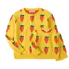 Famille assortie carotte fraise imprimé tricot pulls automne bébé et pulls pour femmes vêtements maman fille pull 210417