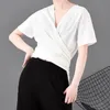 [eam] 여성 Whith 매듭 불규칙한 큰 크기 블라우스 V 칼라 긴 소매 느슨한 맞는 셔츠 패션 봄 여름 WG86100 21512