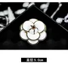 Szpilki broszki koreańskie wysokiej jakości luksusowe luksusowe pinki broszka z kwiatami kobieta butonniere prezent biżuteria