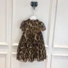 Varumärkesdesigner tjejklänning småbarn baby flickor leopard klänning barn kläder tryck kort ärm klänningar barn sommardräkt