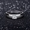 Luxury Fashion S925 Silver Bröllop Solitaire Ring Zircon Moissanite Män och Kvinnor Smycken Lovers Present